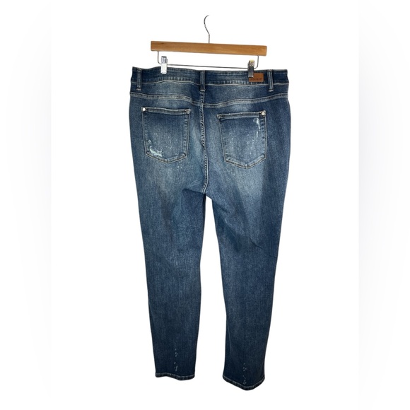 Judy Blue boyfriend fit distressed blue Jeans size 20W stretch comfort casual - Picture 2 of 6